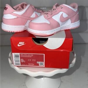 Nike Dunk Kids Pink and White Sneakers